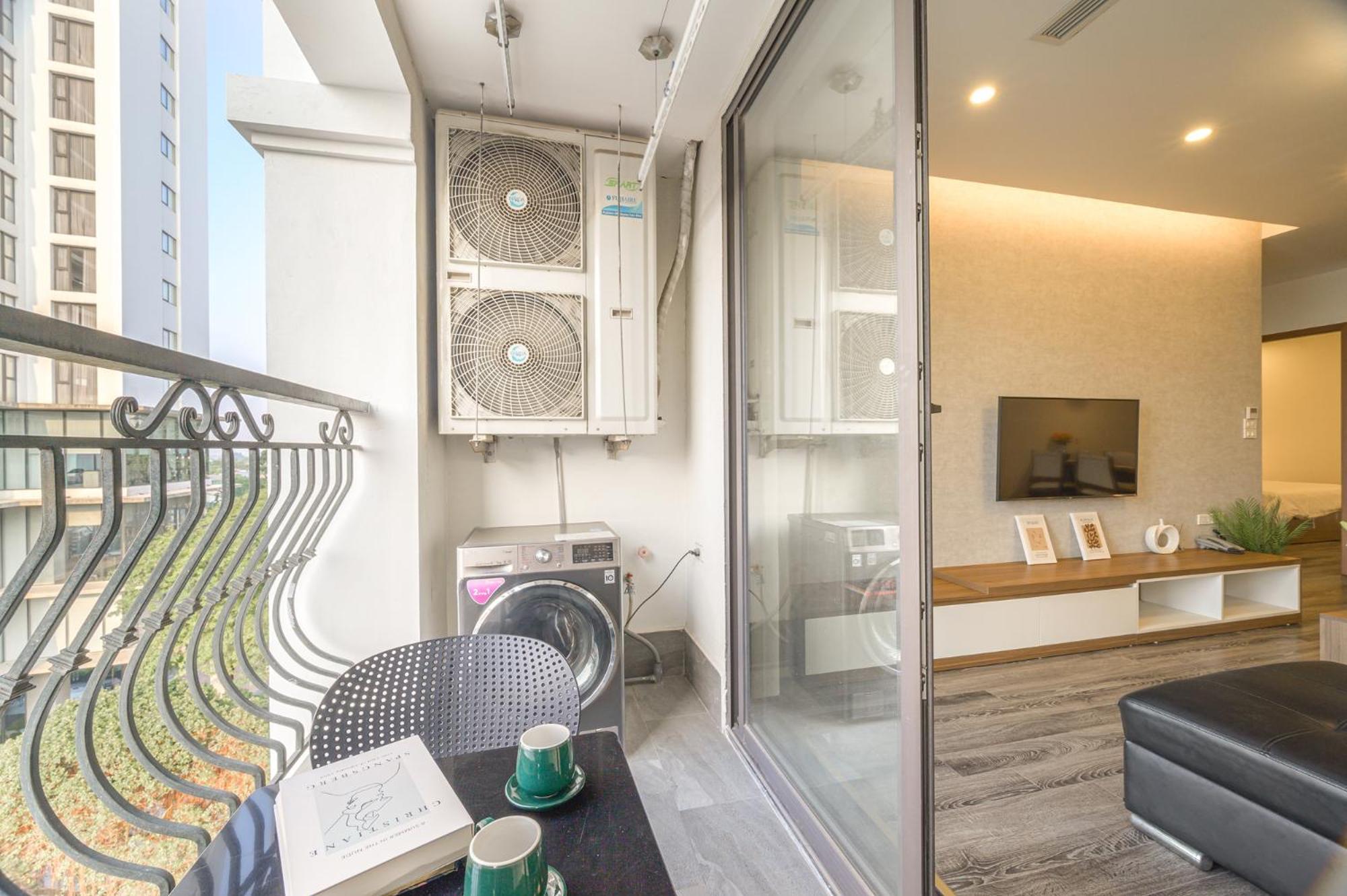Luxe Paradise Suites Tay Ho Hanoï Extérieur photo
